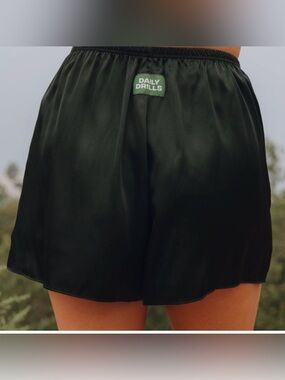 Daily Drills Silky Shorts Size Small